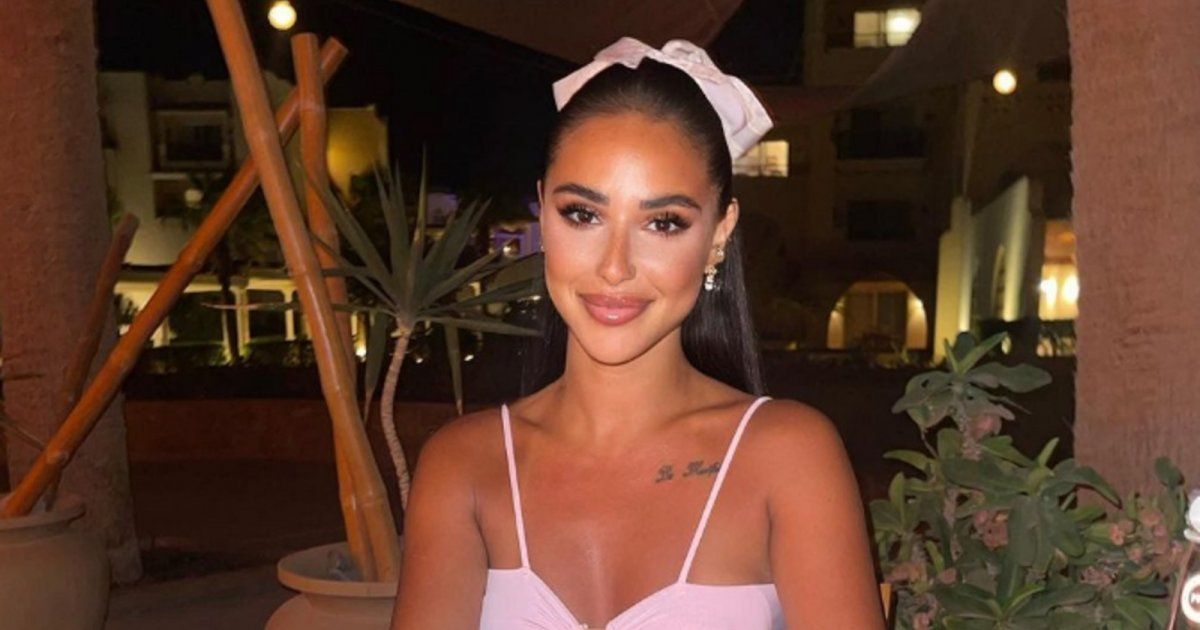 شاهد .. بالصور- بمناسب عيد ميلادها..آية سماحة تعايد والدتها بكلمات من التقدير والحب