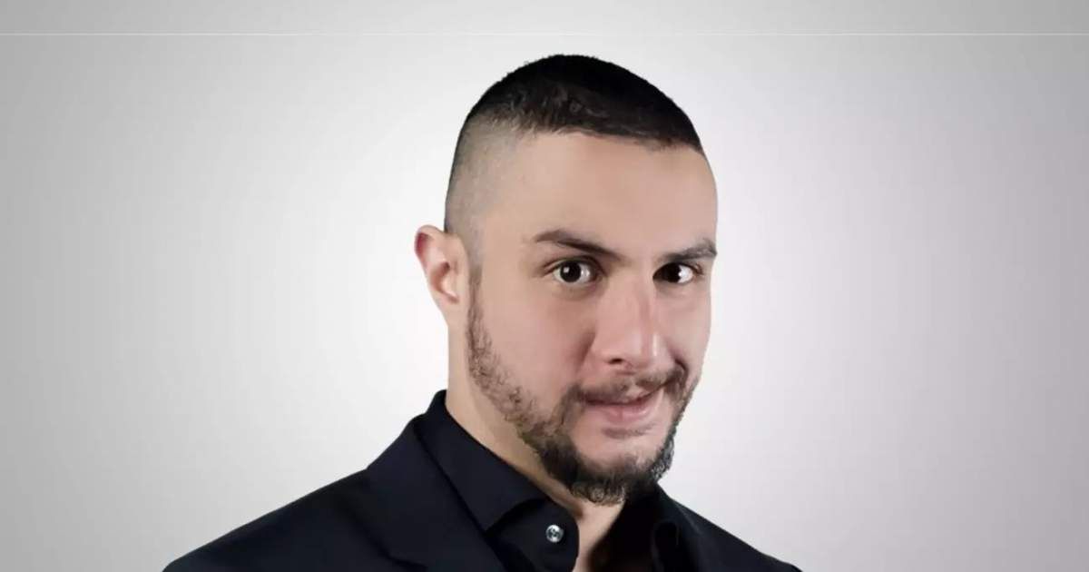 شاهد .. بالصورة - أحمد الفيشاوي يدعم إبنه تيتوس : " فخور بيك "