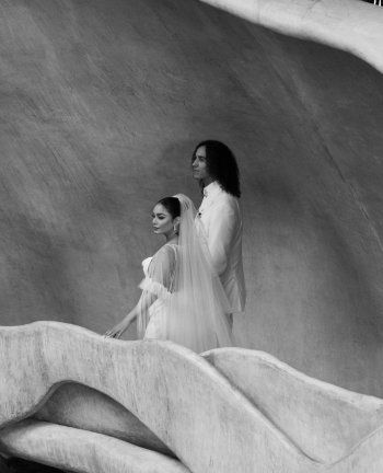 شاهد .. الصور الأولى من زفاف فانيسا هادغنز وكول تاكر في المكسيك..وجمالها بالفستان يلفت الجمهور