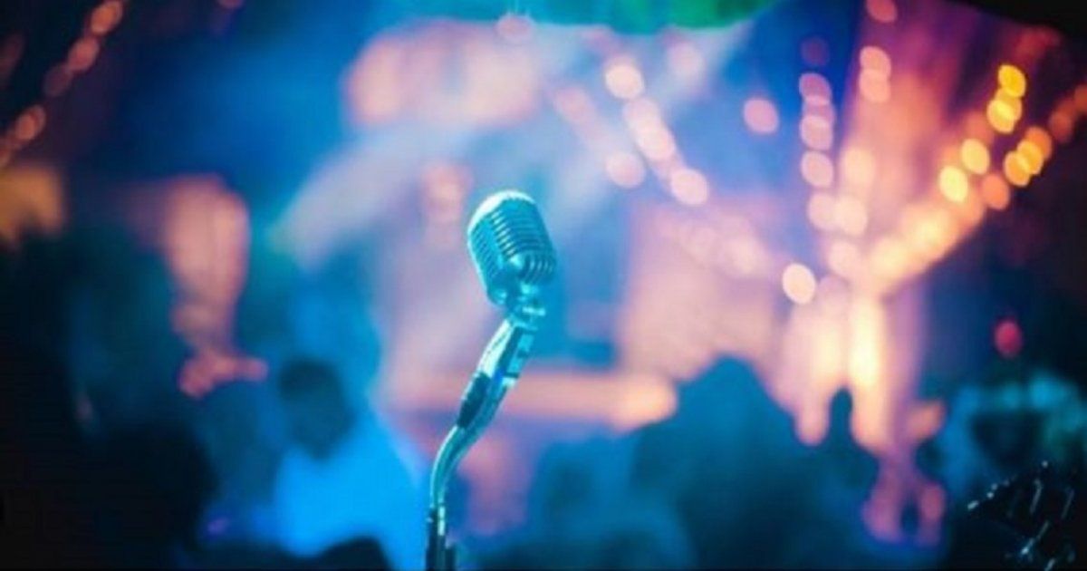 شاهد .. نجم عالمي يعتزل الفن ويكرس حياته للتبشير