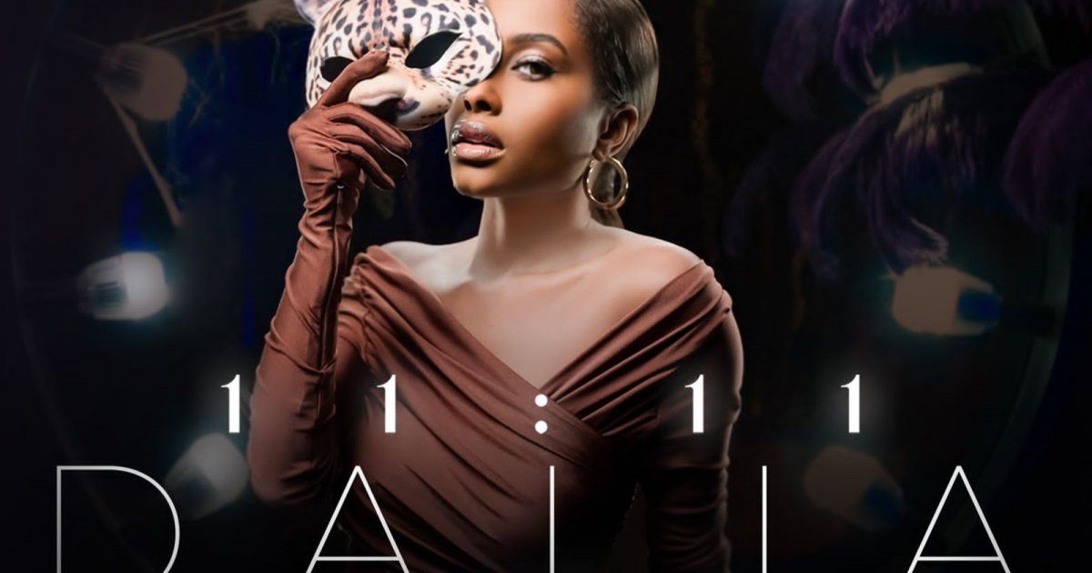 شاهد .. بالفيديو- داليا مبارك تخوض تجربة سحر الحب في أغنيتها الجديدة "الصدفة"