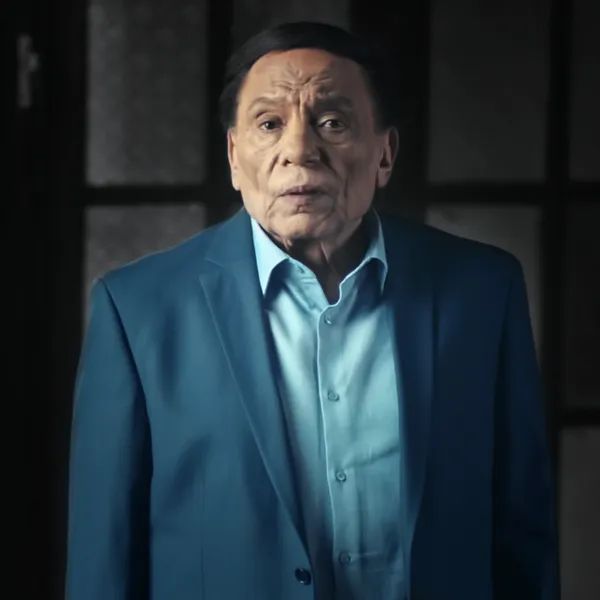 اطلاق اسم عادل إمام على جسر في القاهرة تكريماً له