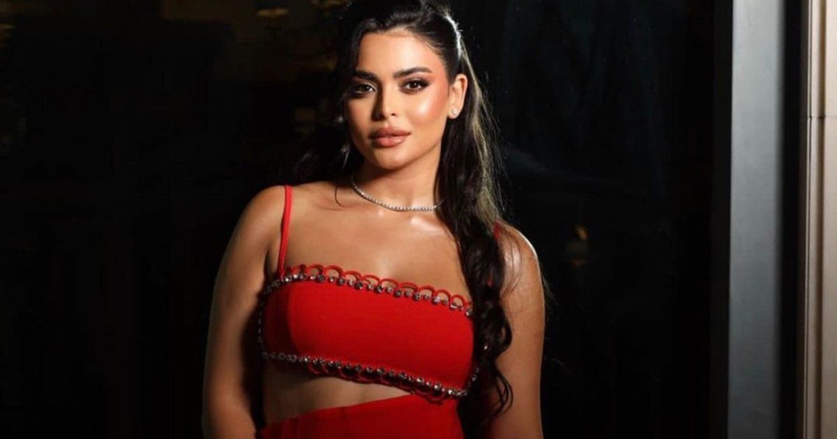 شاهد .. أسماء جلال متألقة بمهرجان البحر الأحمر بتوقيع سعودي.. وهذا سعره