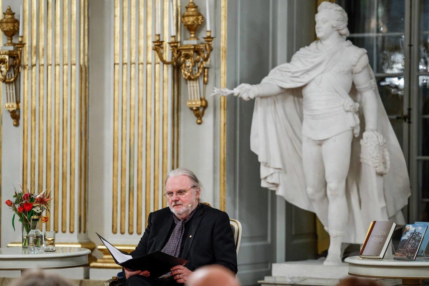 «حالات انتحار» تتوج كاتب نرويجي بـ«نوبل الآداب»