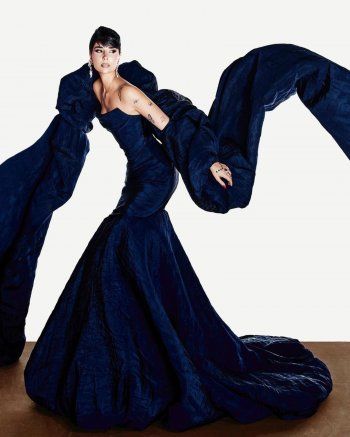 شاهد .. زينة مكي مدهشة بـ مهرجان البحر الأحمر.. وهكذا تألقت!