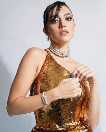 شاهد .. قيمة مجوهرات ستيفاني عطالله بإطلالتها الأخيرة تخطت المليون دولار.. شاهدوا حسن إختيارها