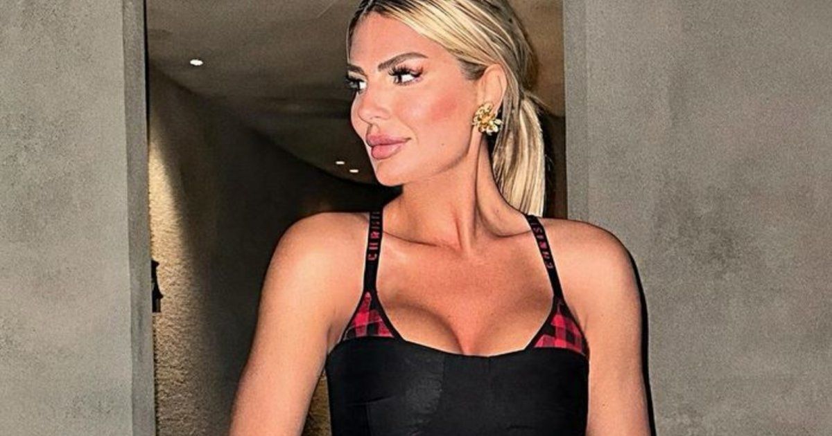 شاهد .. ساندرا رزق تستعرض رشاقتها بفستان قصير - بالصور