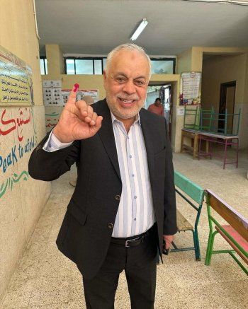 شاهد .. أشرف زكي ويسرا وإدوارد ونبيلة عبيد وغيرهم يشاركون بأول أيام الإنتخابات الرئاسية المصرية