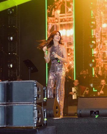 شاهد .. بإطلالة لامعة وإبتسابة رائعة..نانسي عجرم تخطف قلوب المعجبين- بالصور