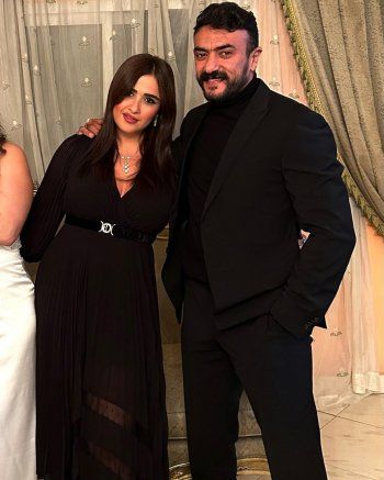 شاهد .. ياسمين عبد العزيز تحتفل بعيد ميلاد أحمد العوضي.. وفارق العمر بينهما حديث الجمهور