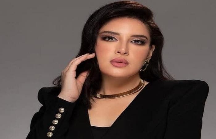 شاهد .. بالصور- هبة الدري وزوجها نواف العلي يحتفلان بذكرى زواجهما الـ11