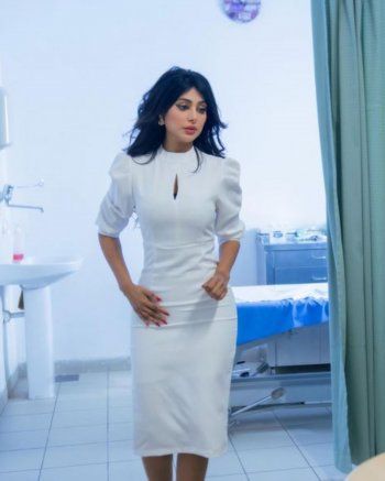 شاهد .. شيلاء سبت تنشر صورة من كواليس مسلسلها الجديد وتعلق: ذكرني بطالبات الجامعة