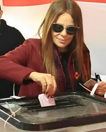شاهد .. كارول سماحة تدلي بصوتها في الانتخابات الرئاسية المصرية