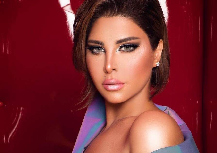 شاهد .. شمس الكويتية بروب الحمام وتعلق :"مع زوجي الحلو عايض"-بالصور