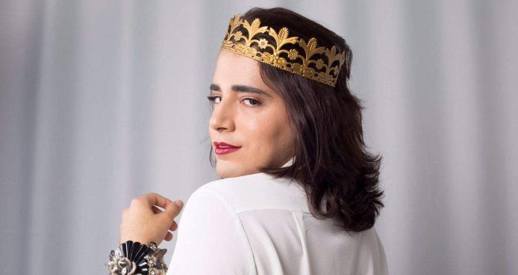 شاهد .. بدر خلف تحوّل لفتاة رسميا؟-بالصور