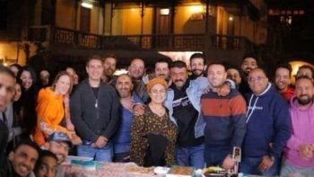 شاهد .. بالصور- أسرة مسلسل "حق عرب" تحتفل بعيد ميلاد أحمد العوضي