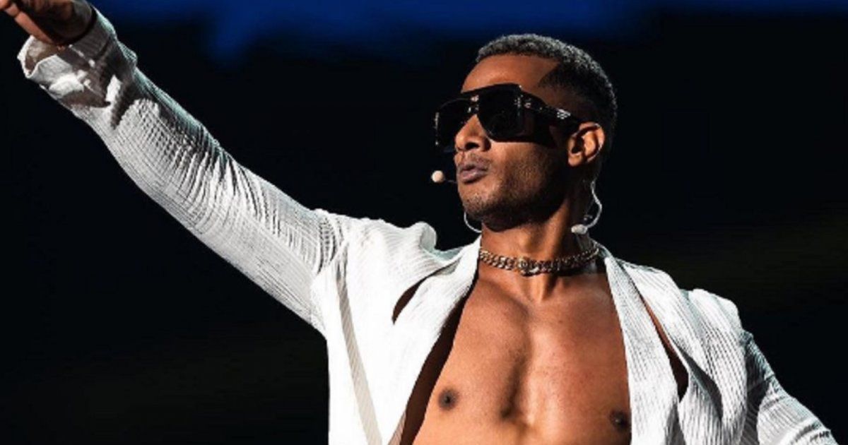 شاهد .. بالفيديو- لقاء مميز وهدية قيمة بعد لقاء محمد رمضان مع سكوت شتورش