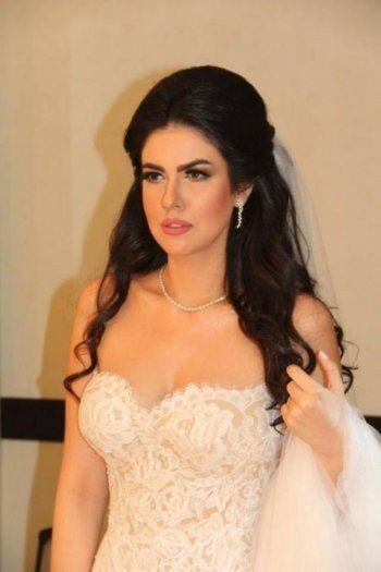 شاهد .. إبنة فيفي عبده تخطف الأنظار.. والجمهور يشبهها بـ ياسمين صبري