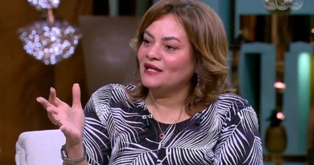 شاهد .. كاملة أبو ذكرى ترفض التدخل في عمل المخرج.. وهذا ما قالته عن عادل إمام