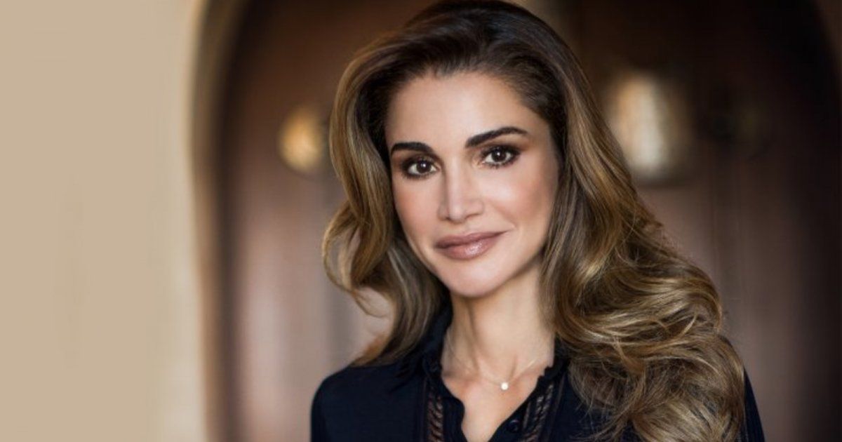 شاهد .. صورة نادرة للملكة رانيا العبدالله بالزي العسكري