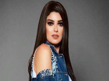 شاهد .. إبنة فيفي عبده تخطف الأنظار.. والجمهور يشبهها بـ ياسمين صبري