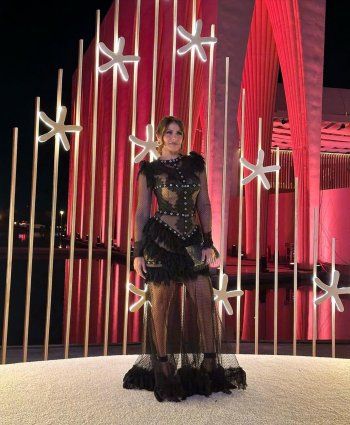 شاهد .. هيدي كرم تحدث بلبلة واسعة بإطلالة جريئة وملفتة في إفتتاح مهرجان الجونة