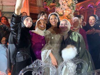 شاهد .. أسماء أبو اليزيد تدخل القفص الذهبي في جو عائلي وسط حضور نخبة من الفنانين والممثلين