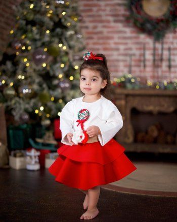 شاهد .. إبنة طوني عيسى حديث الجمهور بخفة دمها.. وهكذا تحتفل بعيد الميلاد المجيد