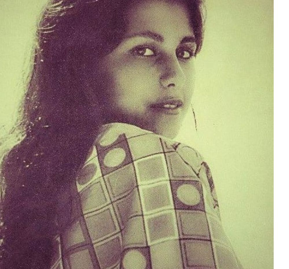 لعشاق ماجدة الرومي عشرين صورة على مدي الزمن