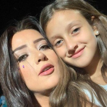 شاهد .. إبنة رضوى الشربيني كبرت وأصبحت شابة.. هل تشبه والدتها؟