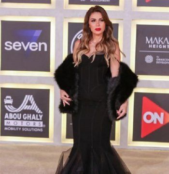 شاهد .. نجلاء بدر بإطلالة شديدة الأناقة في الجونة .. وهذا التعديل الذي أجرته على الفستان