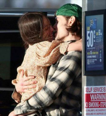 شاهد .. صور رومانسية تؤكد وجود علاقة حب بين أوليفيا رودريغو وهذا الممثل