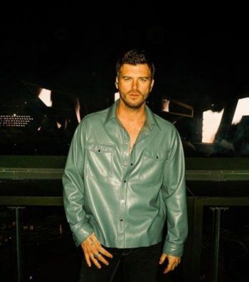 شاهد .. بالصور- كيفانش تاتليتوغ يستمتع بأجواء المملكة العربية السعودية