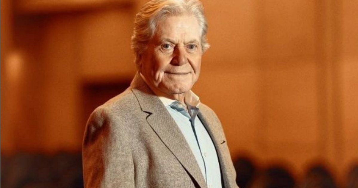 شاهد .. حسين فهمي يكشف عن دوره ويحمس الجمهور لمشاهدة "الإسكندراني"