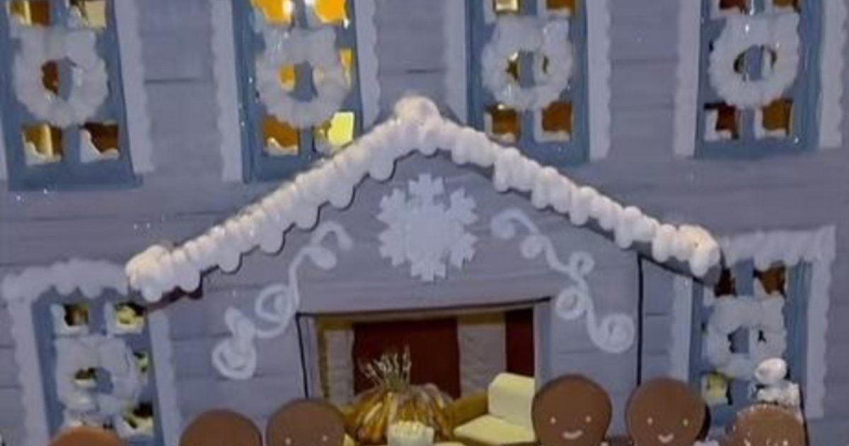 شاهد .. كيم كارداشيان تتلقى هدية غريبة غير متوقعة-بالصورة