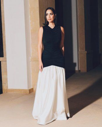 شاهد .. بالصور- بالأسود والأبيض..بسنت شوقي تتألأق بفستان بغاية الأناقة