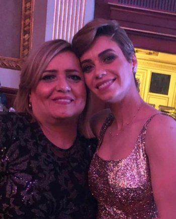 شاهد .. بعد انتشار شاعئة وفاتها... نور قدري تحتفل بعيد ميلاد والدتها