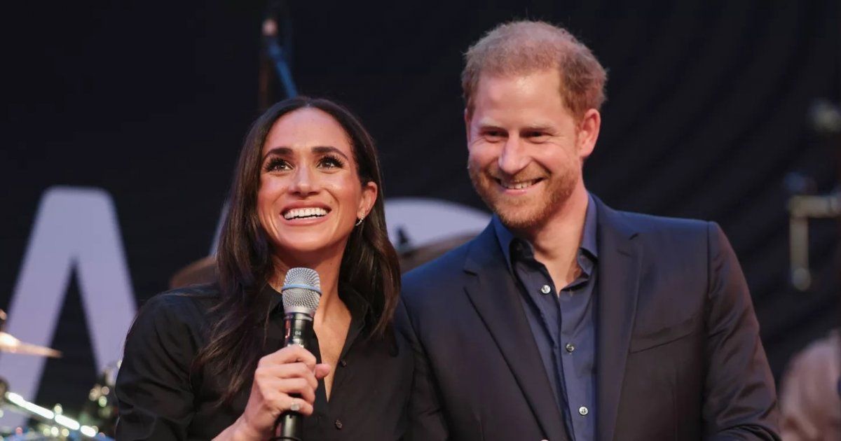 شاهد .. الأمير هاري وميغان ماركل يرسلان بطاقة معايدة بمناسبة الكريسماس ورأس السنة