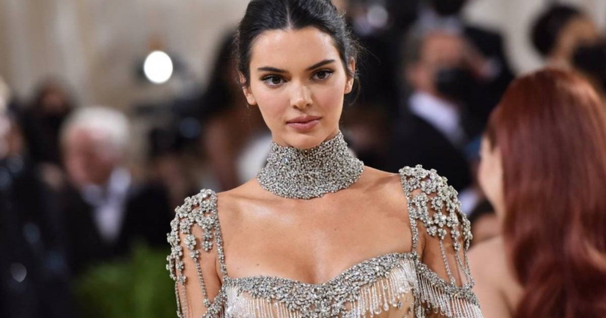 شاهد .. بالصورة - بعد إنفصالها عن باد باني..إليكم أول ظهور لـ كيندال جينر