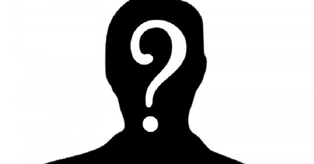 شاهد .. فنان مصري يتعرض لحادث سير مروع