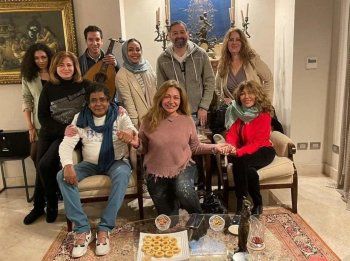 شاهد .. جولة في فيلا إلهام شاهين الفخمة .. تحف فنية وديكورات رائعة - بالصور