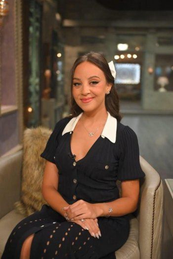 شاهد .. إطلالة مريم الخشت تلفت الأنظار بفستان أنيق .. فكم بلغ ثمنه ؟