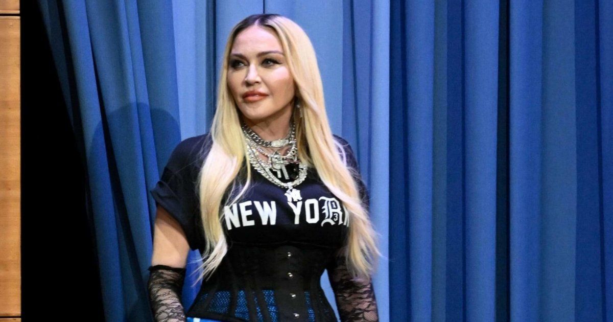 شاهد .. مادونا تعلق على حالتها الصحية: "نجاتي كانت بأعجوبة"