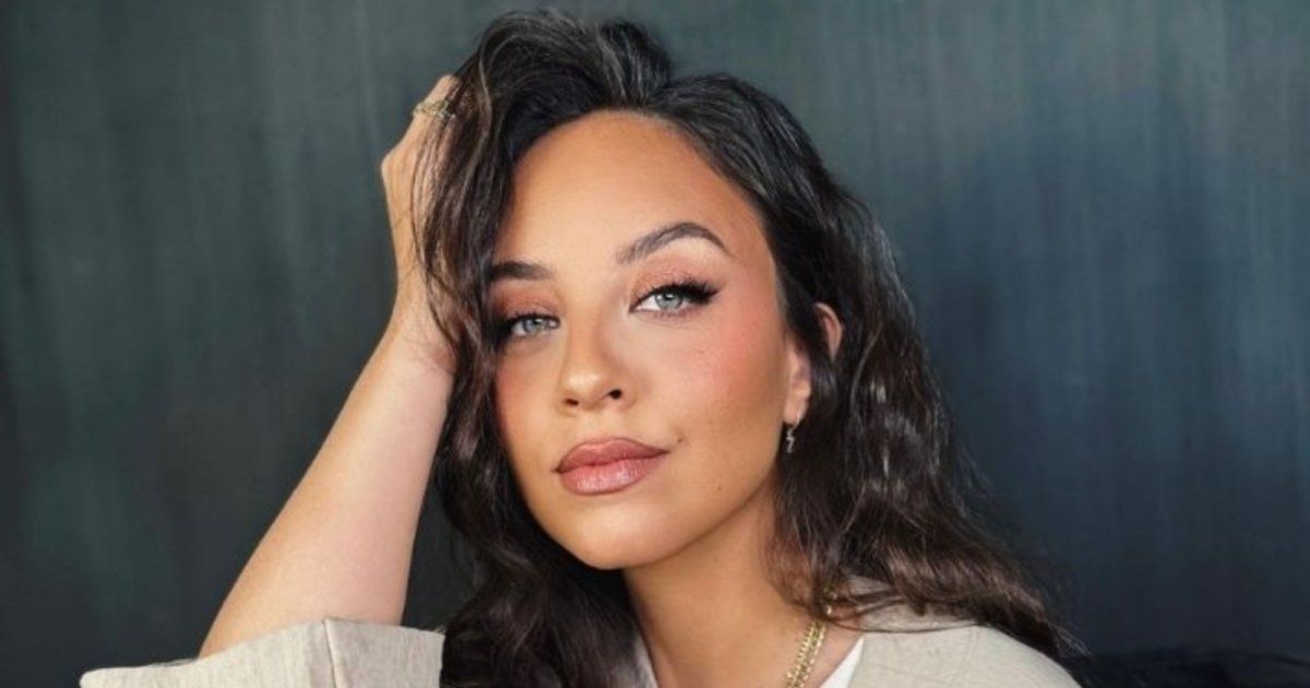 شاهد .. إطلالة مريم الخشت تلفت الأنظار بفستان أنيق .. فكم بلغ ثمنه ؟