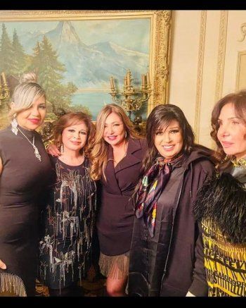 شاهد .. جولة في فيلا إلهام شاهين الفخمة .. تحف فنية وديكورات رائعة - بالصور