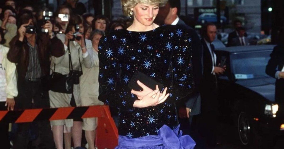 شاهد .. بيع فستان الأميرة ديانا بمبلغ يساوي 11 أضعاف سعره الأصلي.. فكم بلغ؟