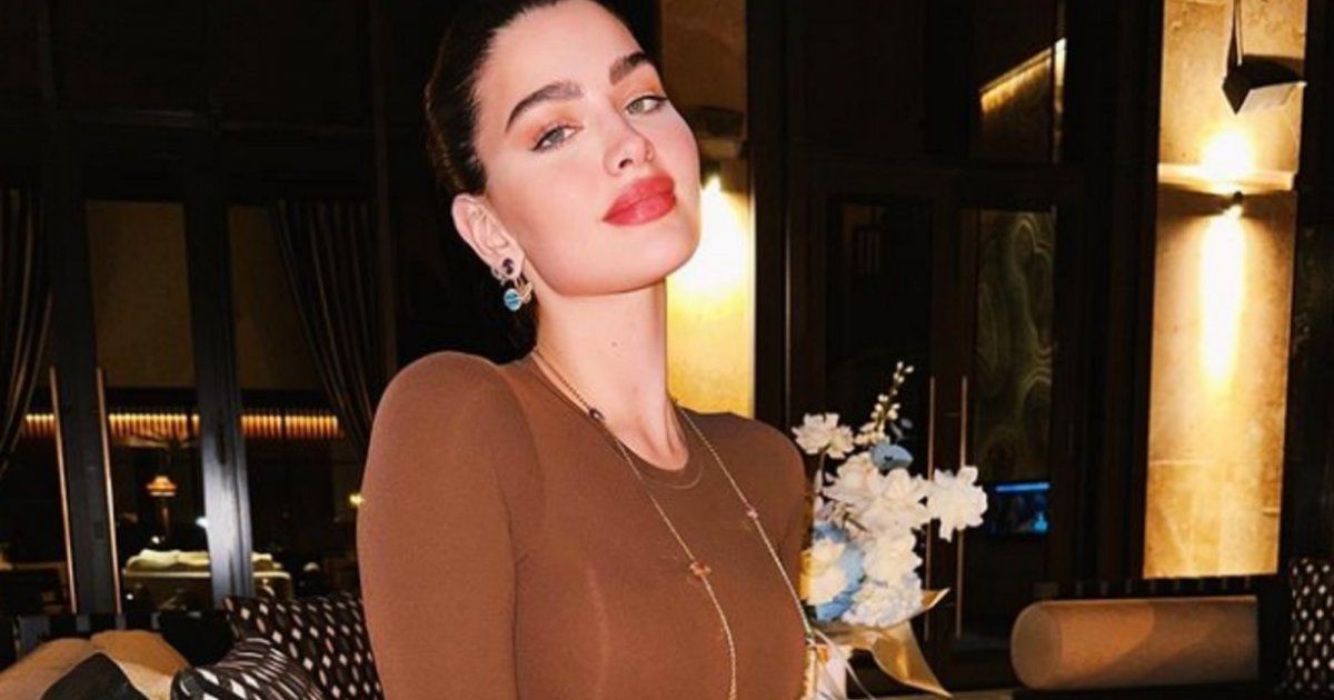 شاهد .. بالصور- روان بن حسين تضج أنوثة وجمال بإطلالتها الأخيرة