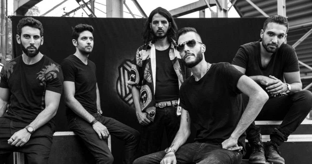 شاهد .. فرقة كايروكي تغني أغنية "تلك القضية" في ختام الدورة السادسة من مهرجان الجونة تضامناً مع فلسـ طين