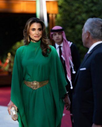 شاهد .. أجمل إطلالات الملكة رانيا لعام 2023 .. أبرزها في زفافي ولديها- بالصور