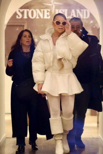 شاهد .. بالصور- ماريا كاري بإطلالة شتوية باهظة الثمن